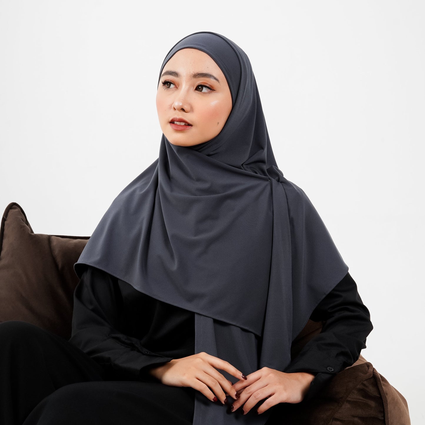 Khaira Pashmina Segitiga Instan Soft Inner Abu