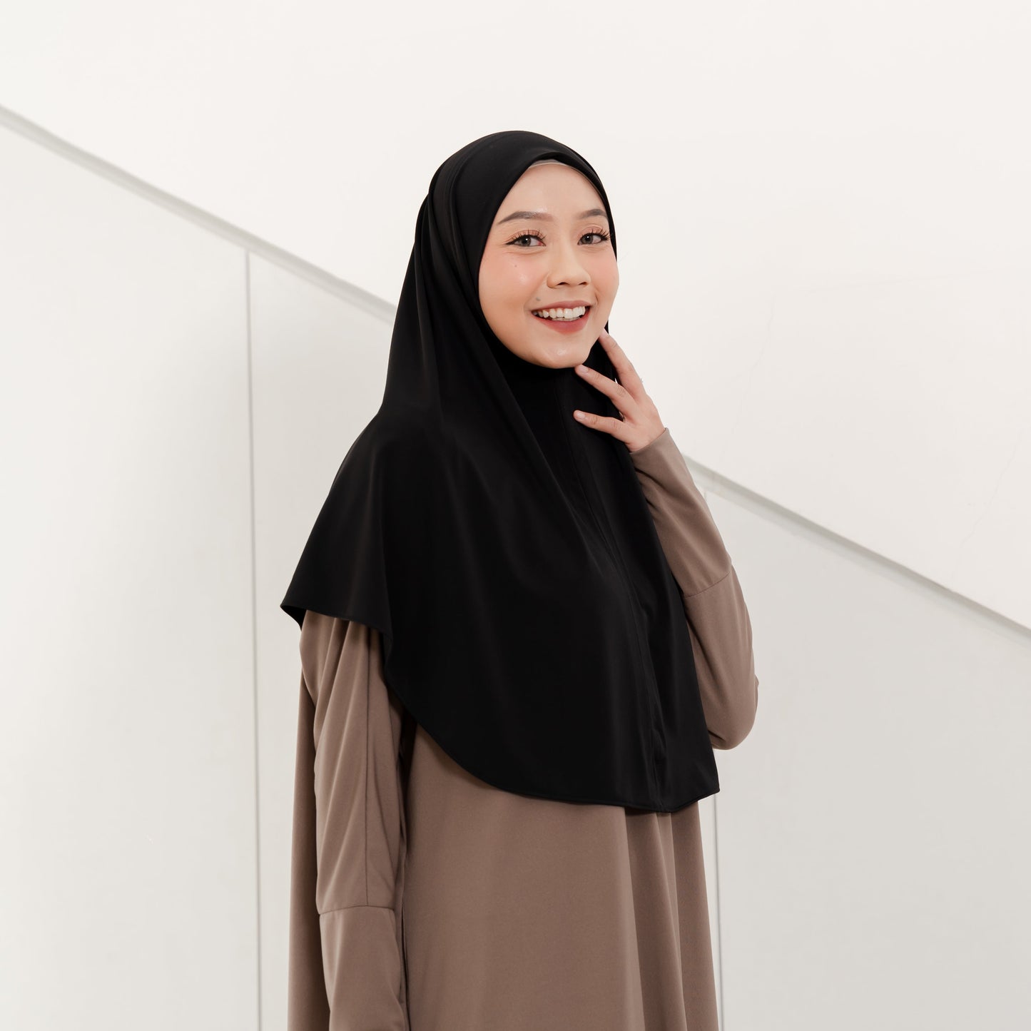 Dariya Hijab Instan Jersey Hitam