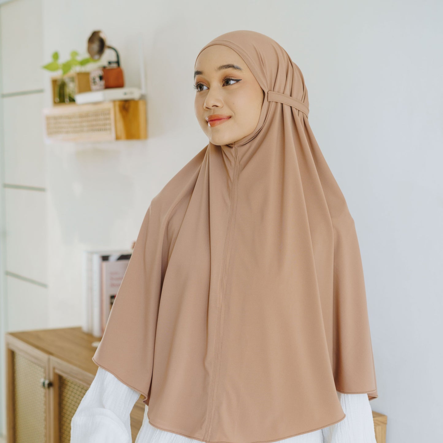 Eliana Hijab Bergo Tali Jumbo Jersey Mocca - Demar Hijab