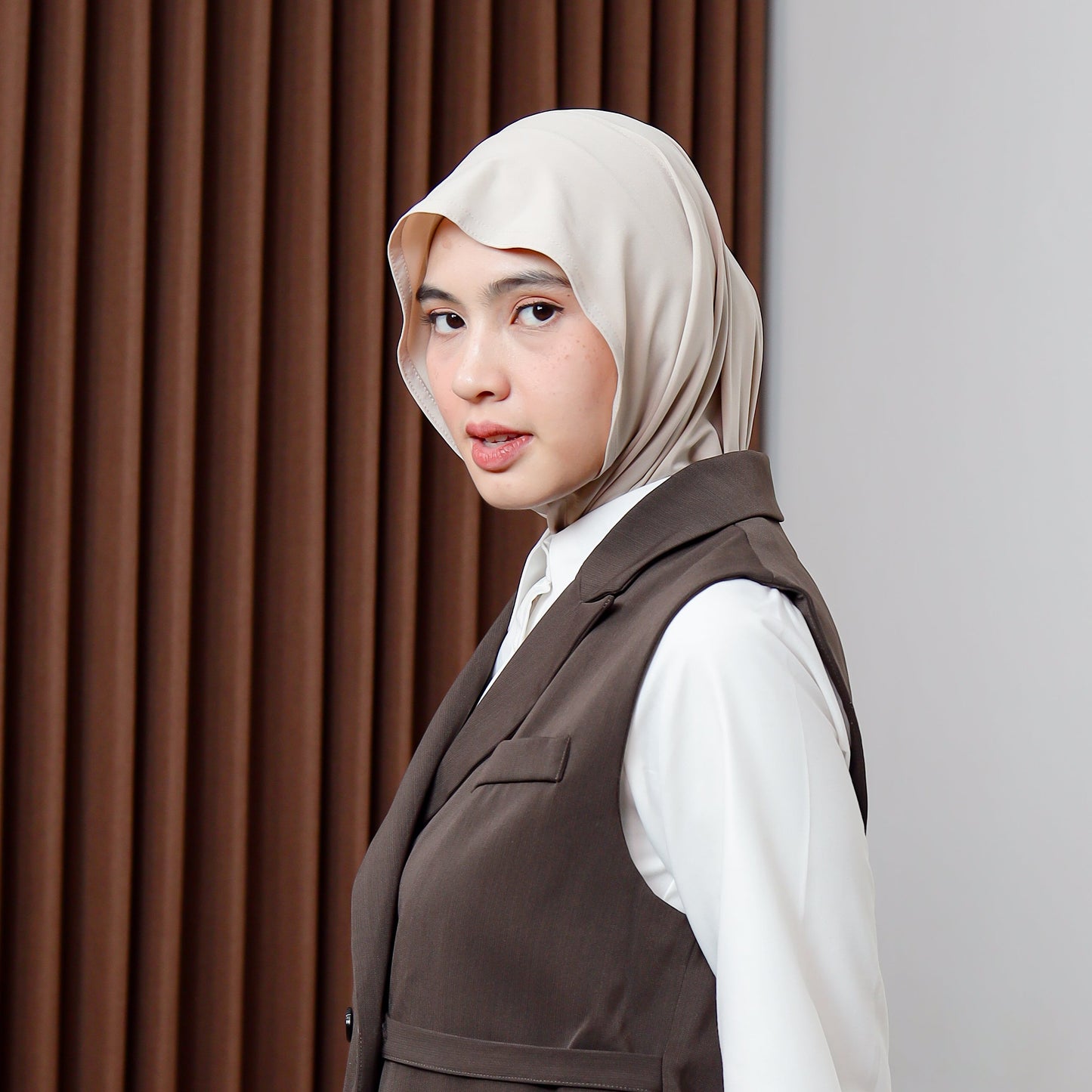 Arumi Inner Hijab Instan Crop Cream