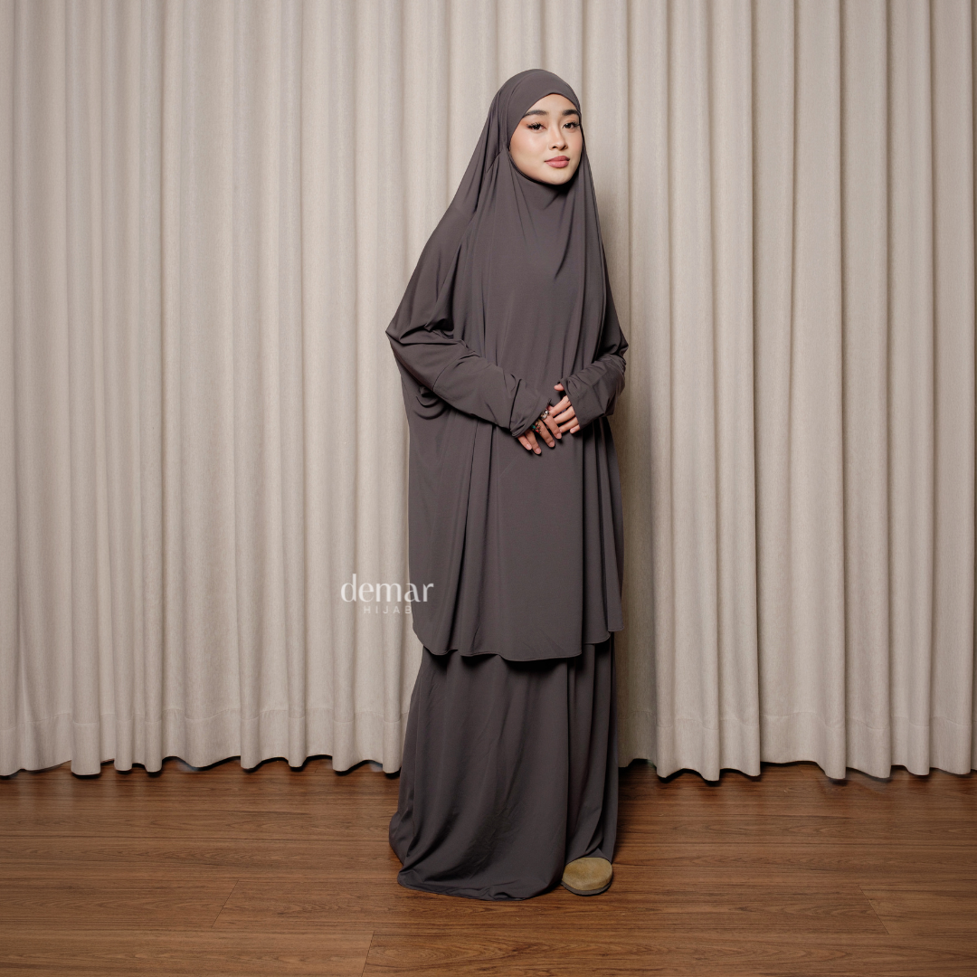 Shafeera Mukena Multifungsi Umroh Haji Jersey Abu