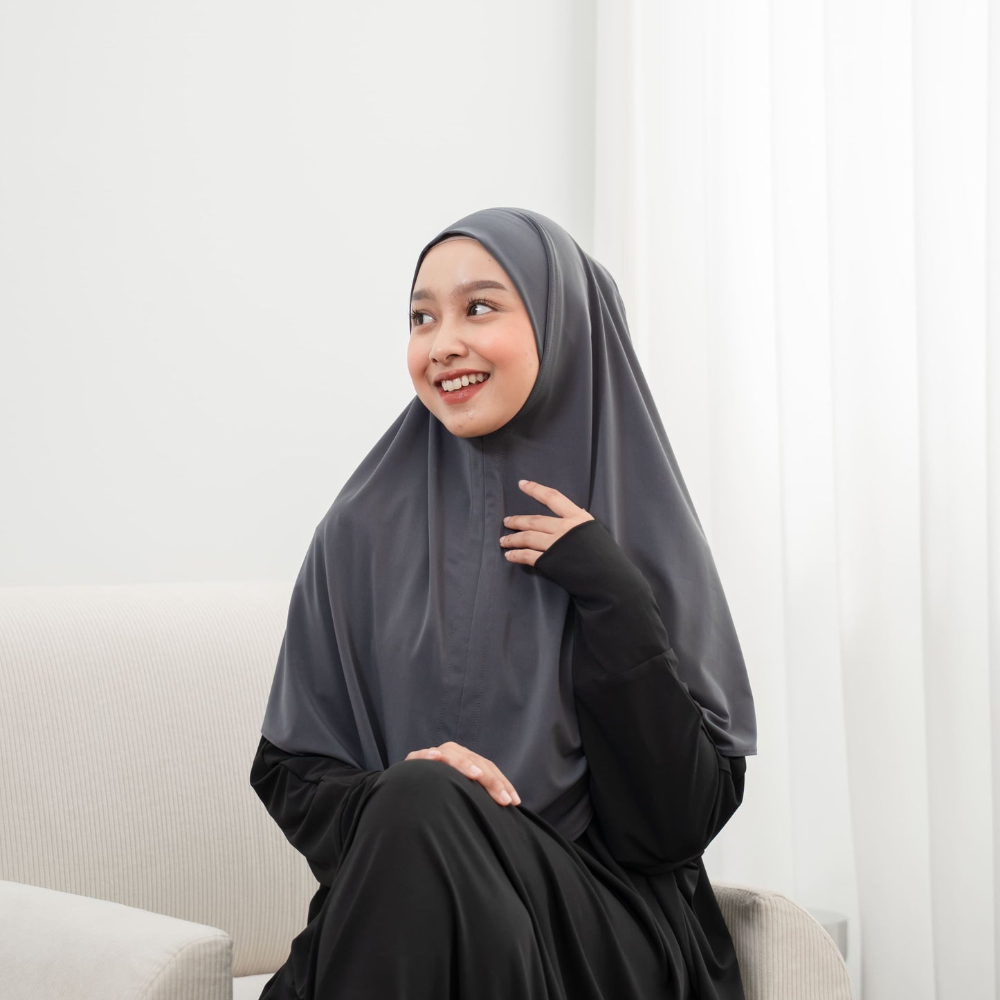 Dariya Hijab Instan Jersey Abu