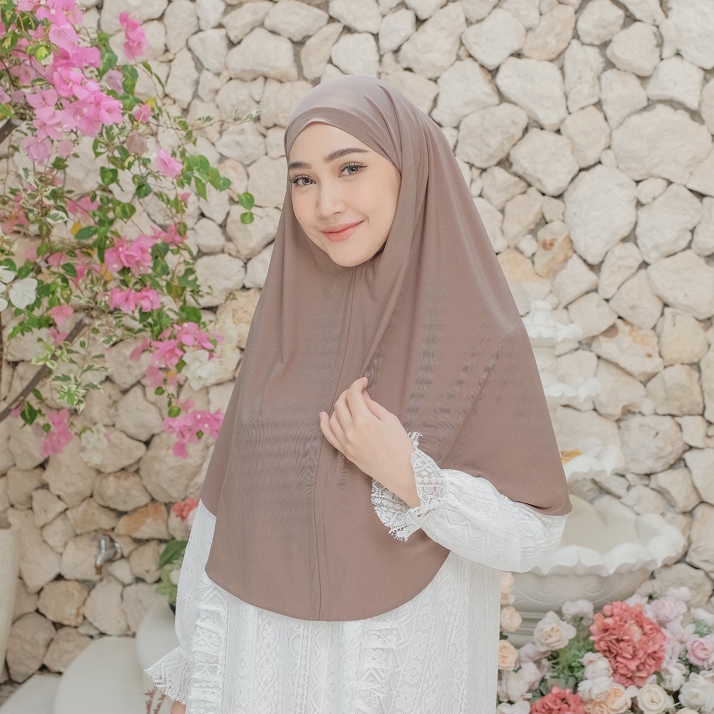 Aruna Hijab Bergo Jersey Khaki