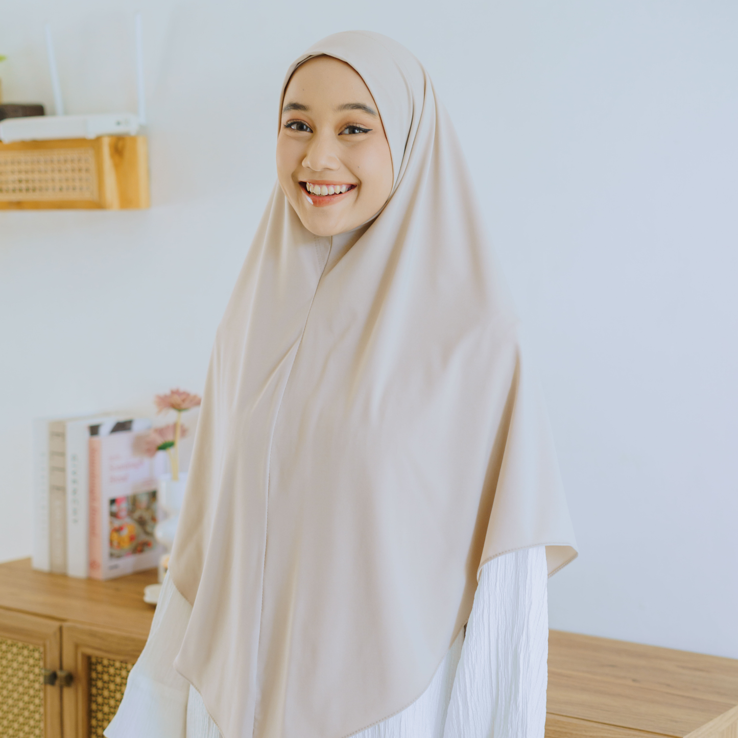 Zayna Hijab Syari Malaysia Instan Jersey Cream