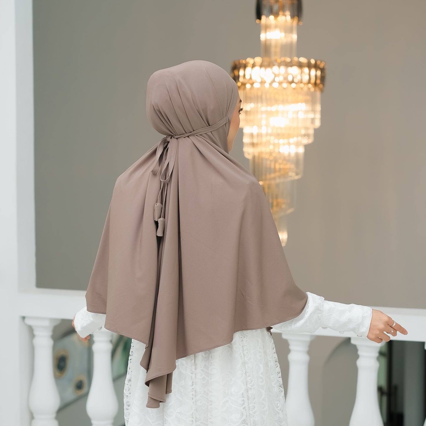 Eliana Hijab Bergo Tali Jumbo Jersey Khaki