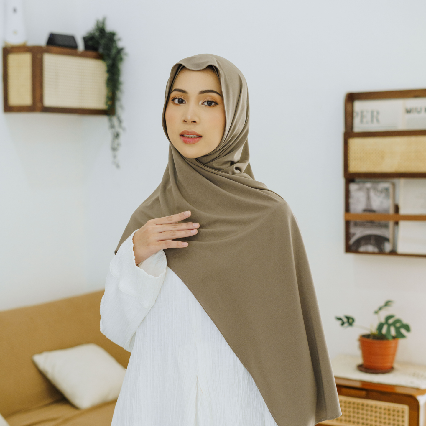 Medina Pashmina Inner Menutup Leher Jersey Khaki