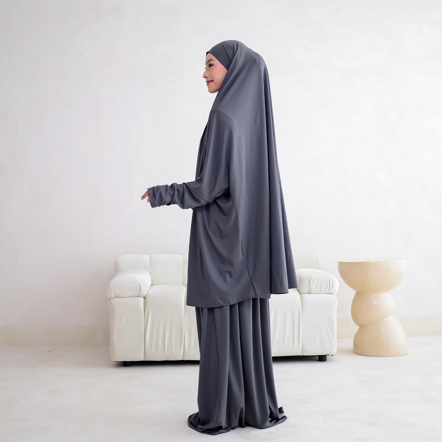 Shafeera Mukena Multifungsi Umroh Haji Jersey Abu