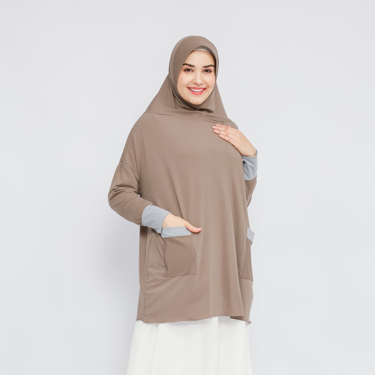 Hadhira Hijab Lengan Instan Jersey Khaki