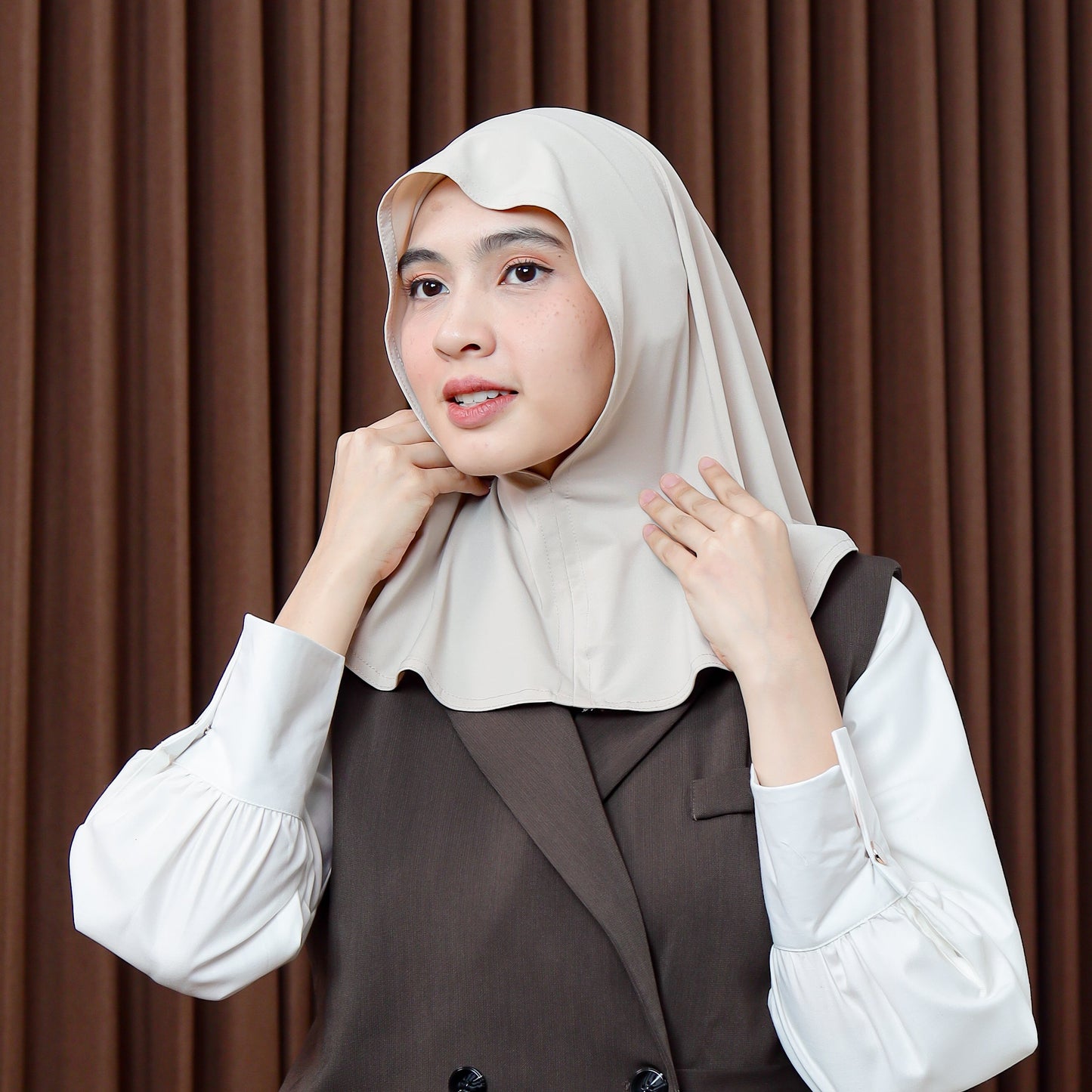 Arumi Inner Hijab Instan Crop Cream