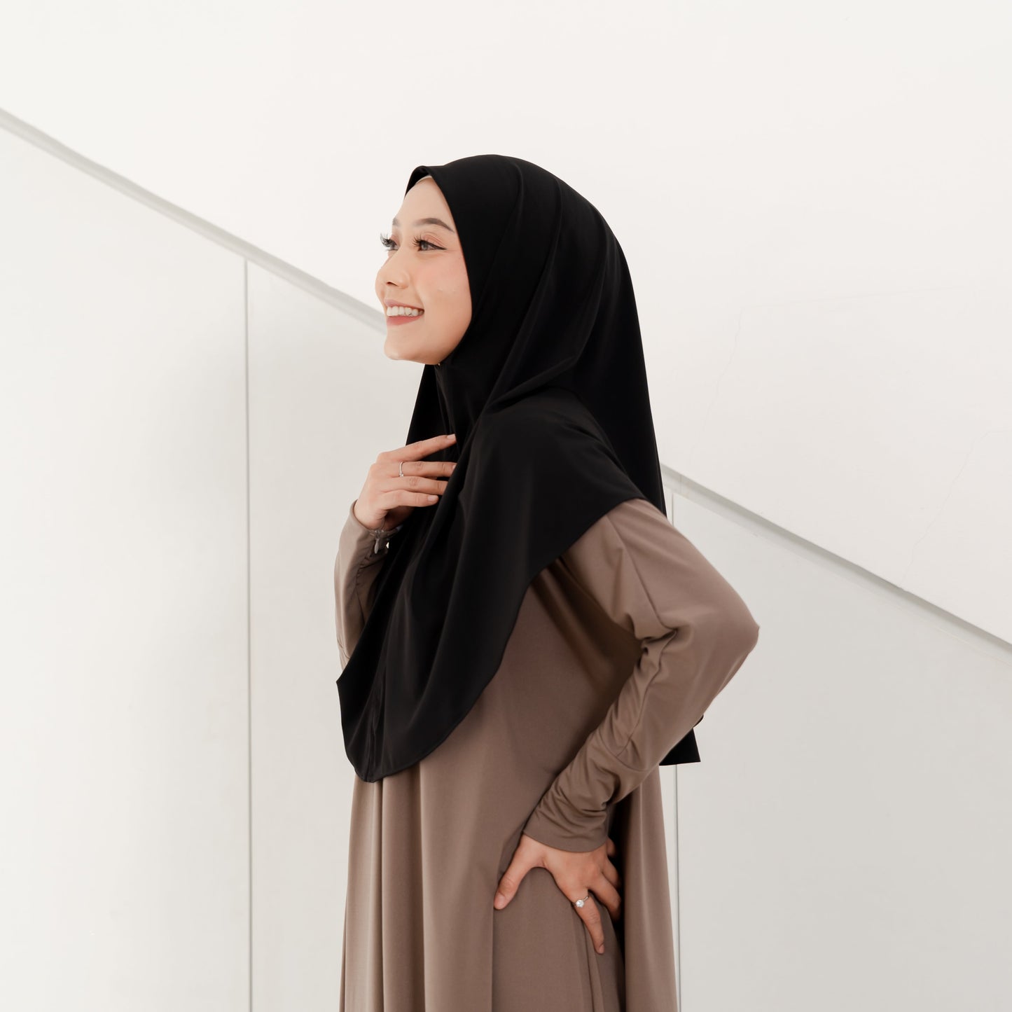 Dariya Hijab Instan Jersey Hitam