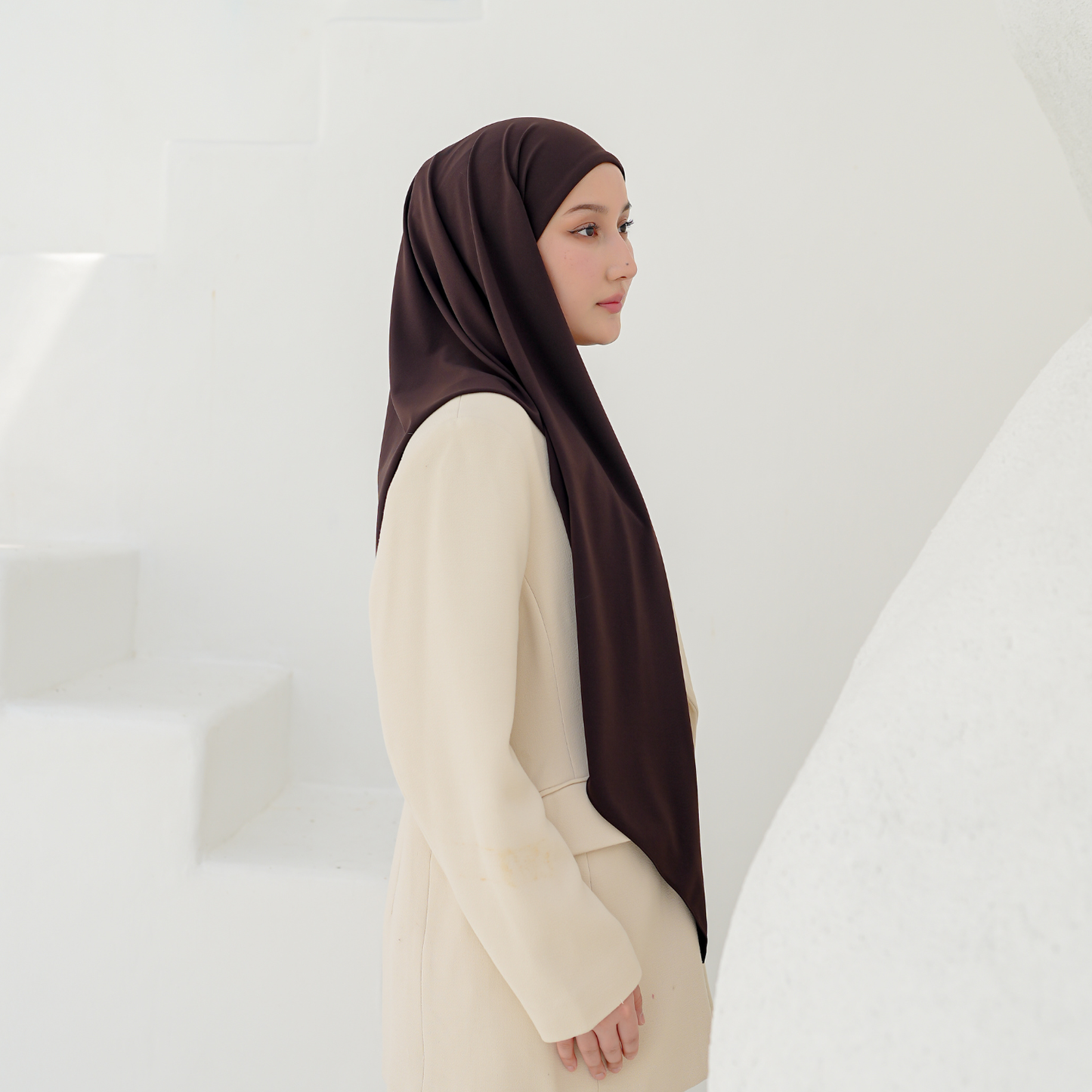 Yasmeen Pashmina Segitiga Inner Jersey Mahogany