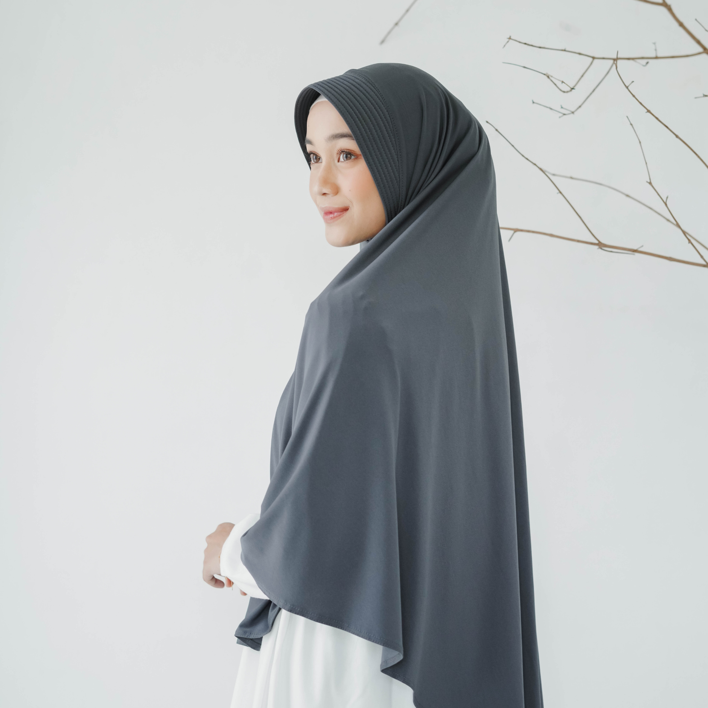 Samaira Hijab Bergo Jumbo Pet Jersey Abu
