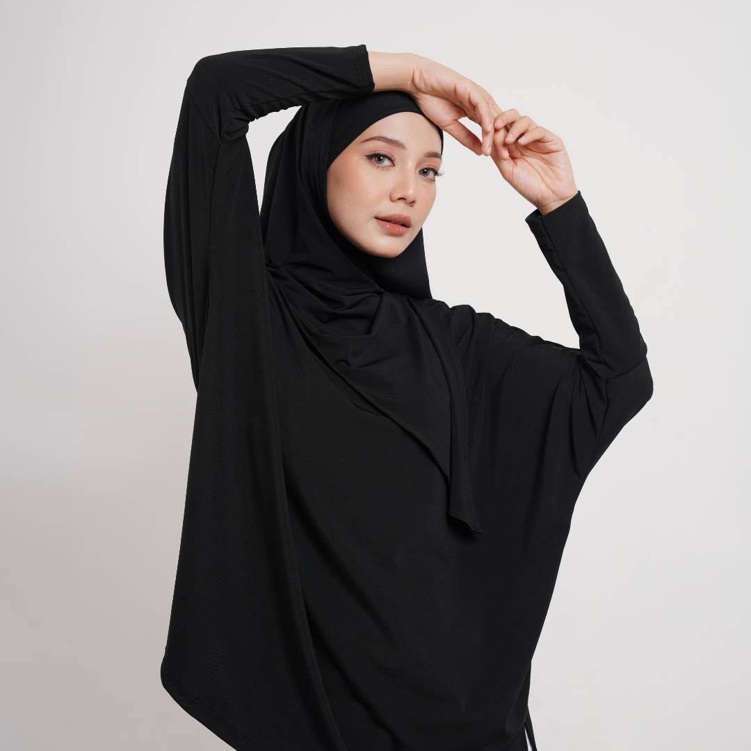 Hanifa Blouse Oversize Batwing Jersey Hitam