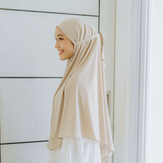 Eliana Hijab Bergo Tali Jumbo Jersey Cream