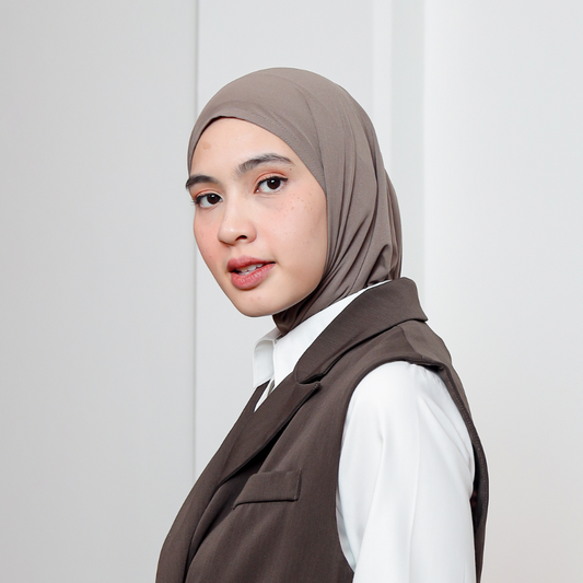 Arumi Basic Hijab Instan Crop Khaki