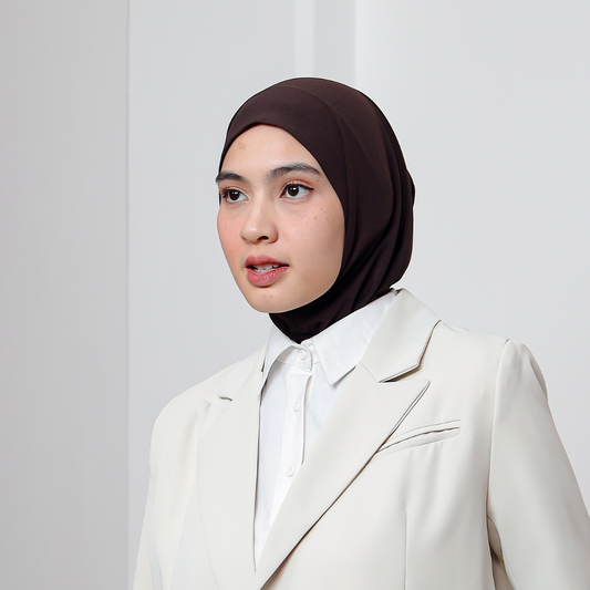 Arumi Basic Hijab Instan Crop Mahogany