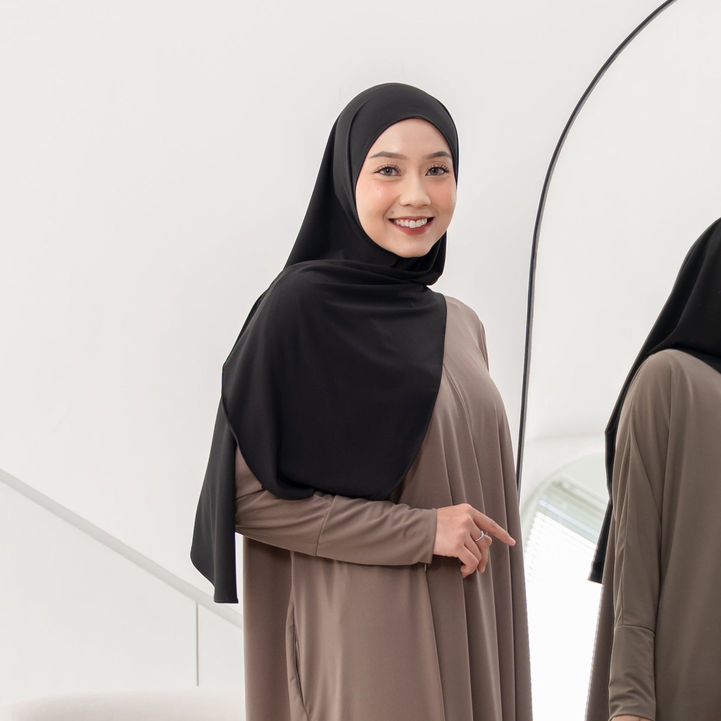 Ziba Pashmina Oval Instan Jersey Hitam