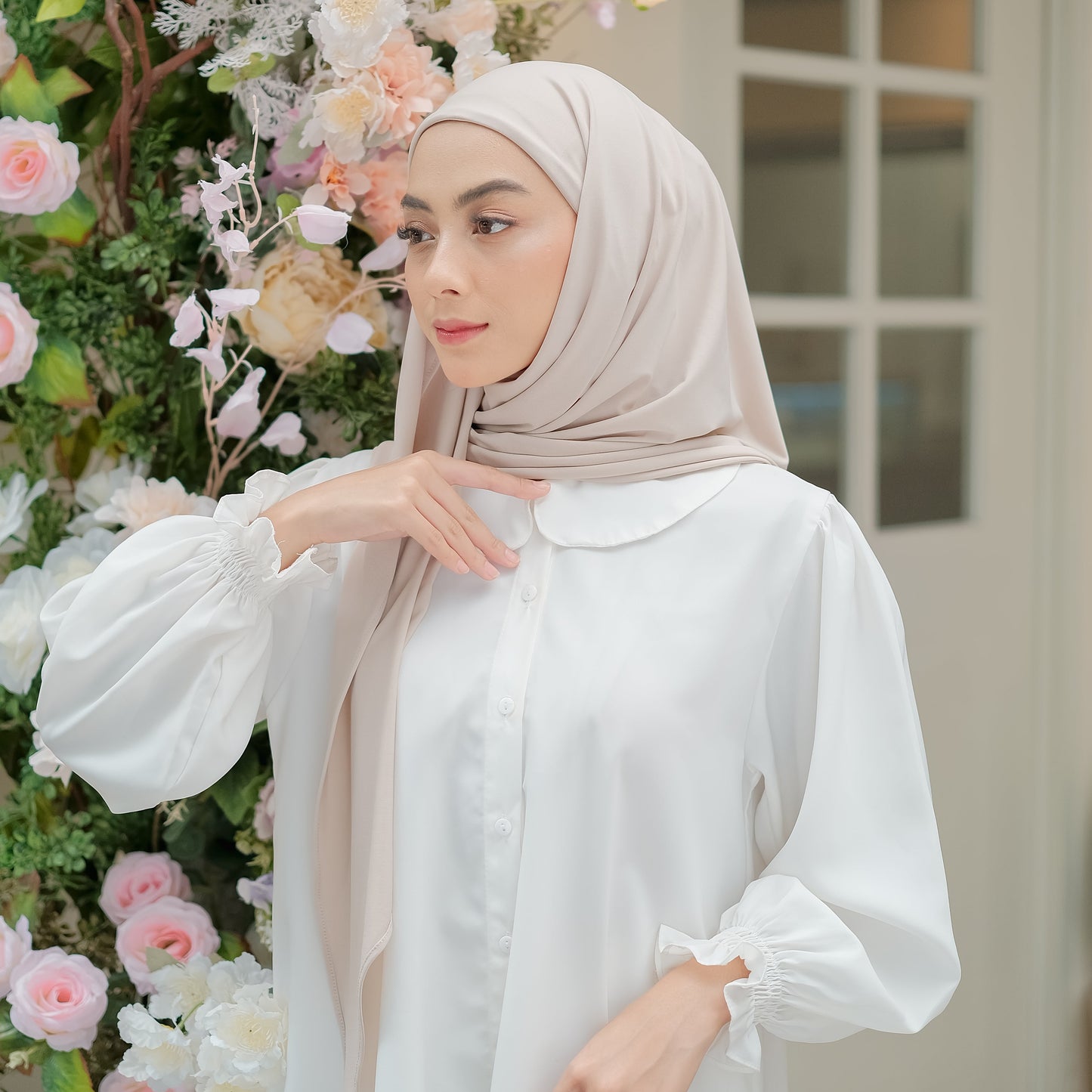 Yasmeen Pashmina Segitiga Inner Jersey Cream