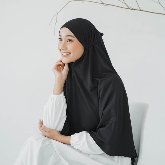Eliana Hijab Bergo Tali Jumbo Jersey Hitam - Demar Hijab