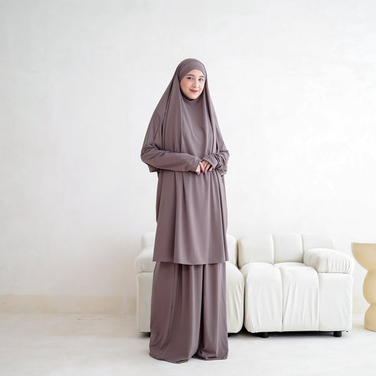 Shafeera Mukena Multifungsi Umroh Haji Jersey Khaki - Demar Hijab