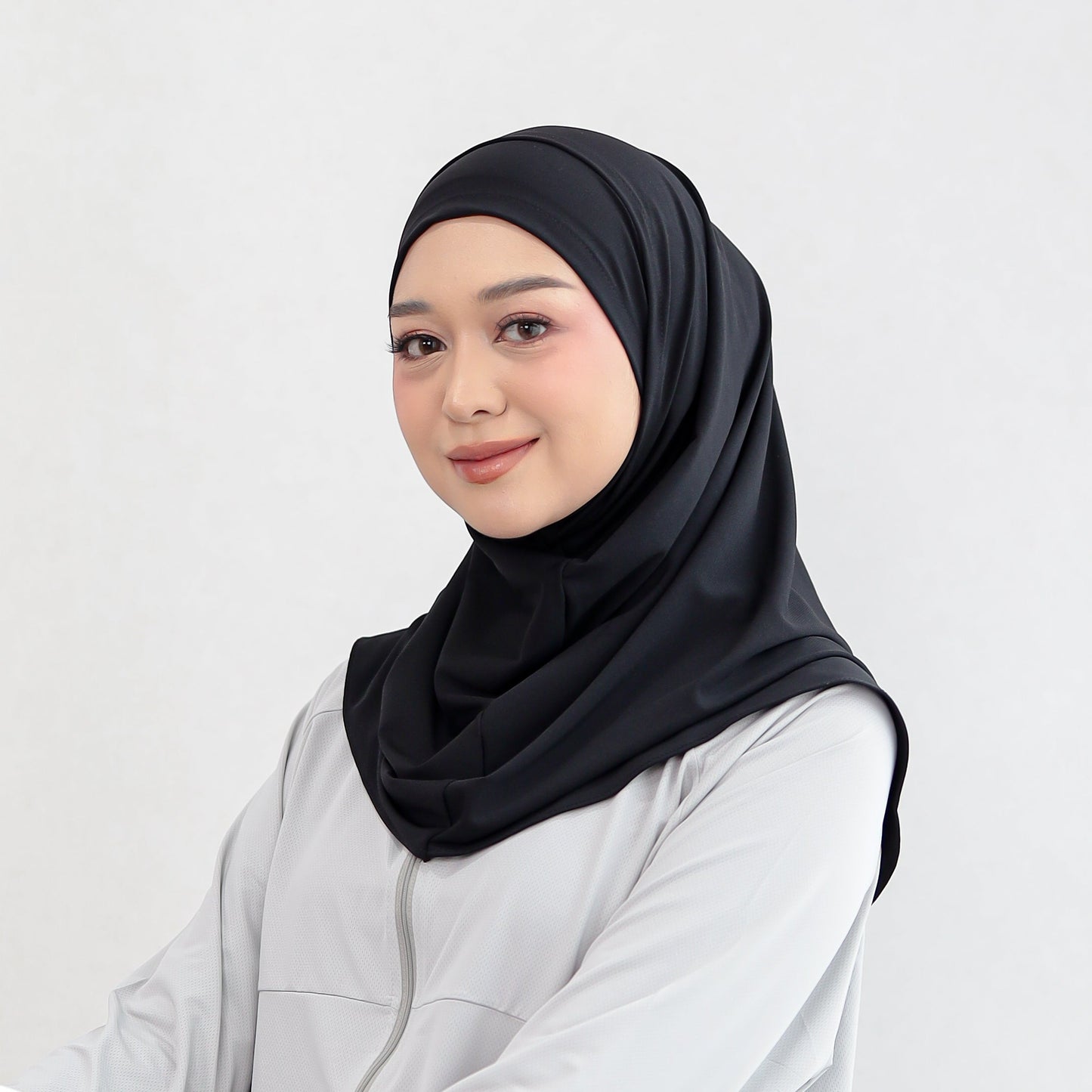 Aira Hijab Sport Bergo Instant Hitam