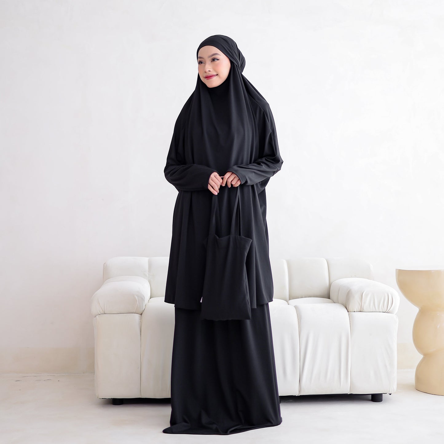Shafeera Mukena Multifungsi Umroh Haji Jersey Hitam