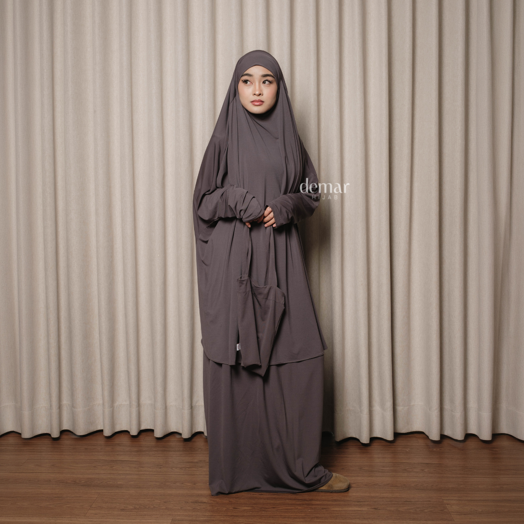 Shafeera Mukena Multifungsi Umroh Haji Jersey Abu