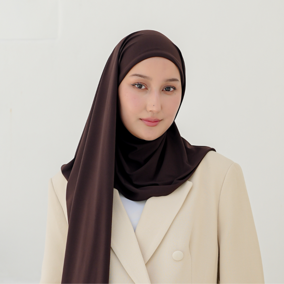 Yasmeen Pashmina Segitiga Inner Jersey Mahogany