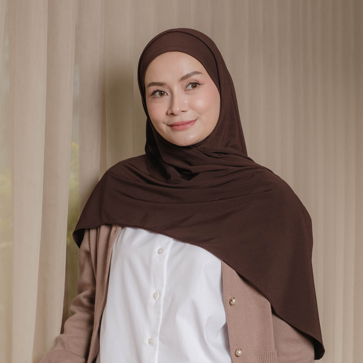 Khaira Pashmina Segitiga Instan Soft Inner Mahogany